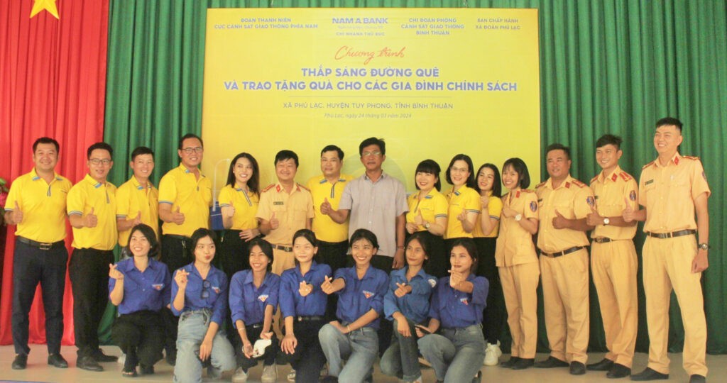 csgt-cham-lo-cho-cac-gia-dinh-chinh-sach-stnn-5-1024x540-1711421226.jpg