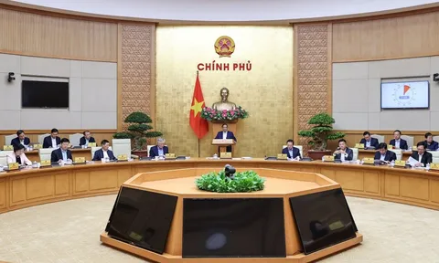 Thủ tướng Chính phủ lưu ý giá vàng, giá bất động sản đang neo cao