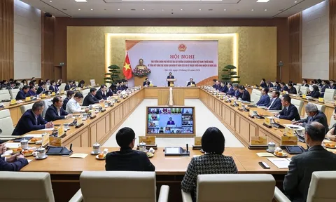 Thủ tướng: Sớm hoàn thiện chương trình hỗ trợ doanh nghiệp Việt Nam ra thế giới