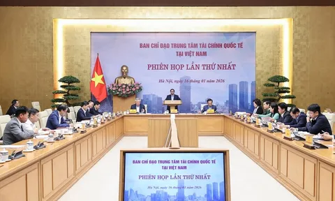 Thủ tướng: Ra mắt Trung tâm Tài chính Quốc tế tại Thành phố Hồ Chí Minh chậm nhất vào 9/2