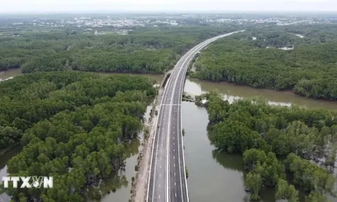 Cao tốc Bến Lức - Long Thành sẵn sàng thông xe vào tháng 7