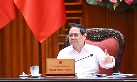 Đề xuất miễn thuế xăng, dầu, nhiên liệu bay đến 30/6/2026