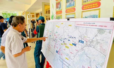 Những nội dung về đất đai mà Đồng Nai ủy quyền cho cấp xã thực hiện là gì?