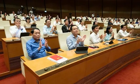 Quốc hội "chốt" miễn thuế với xăng dầu đến hết ngày 30-6