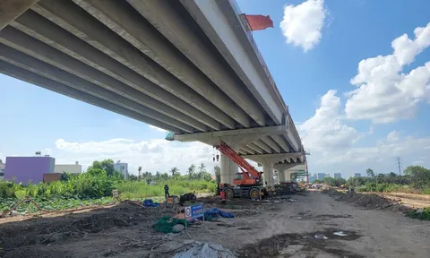 TP. Hồ Chí Minh: Đốc thúc triển khai nhiều dự án giao thông trọng điểm kết nối với Tây Ninh