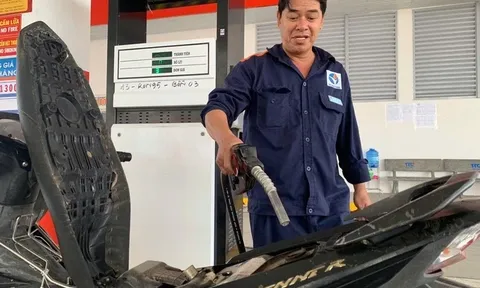 Giá xăng dầu đồng loạt giảm, có loại giảm hơn 4.000 đồng/lít