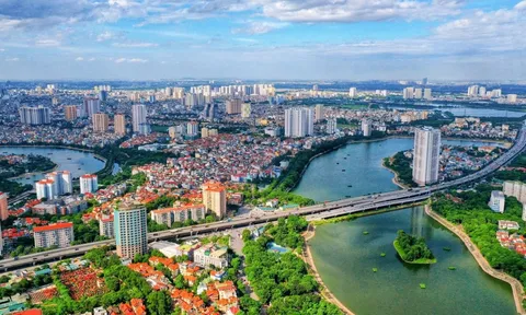 Nhà đầu tư bất động sản nên "án binh bất động" hay tranh thủ "bắt đáy"?