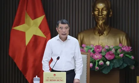 Thủ tướng Lê Minh Hưng cấm cán bộ yêu cầu người dân cung cấp thêm thông tin khi dữ liệu sẵn có