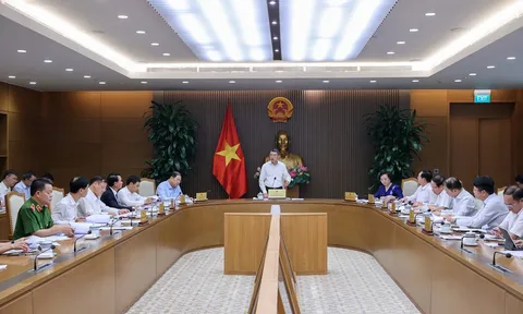 Thủ tướng: Trước ngày 20/4, các bộ phải trình phương án cắt giảm thủ tục hành chính, điều kiện kinh doanh