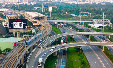 TPHCM chú trọng phát triển bền vững (*): Hạ tầng giao thông đồng bộ, hiện đại