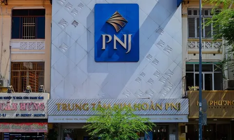 Cổ phiếu PNJ vẫn bị bán mạnh