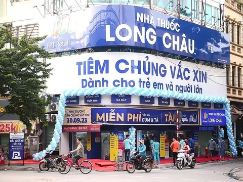 Thêm trung tâm tiêm chủng của Long Châu ở TPHCM và Bình Dương “dính” vi phạm