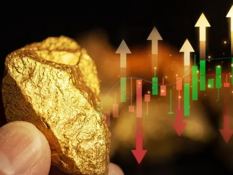 Giá vàng SJC tăng mạnh giữa căng thẳng thương mại, chạm mốc 124 triệu đồng/lượng