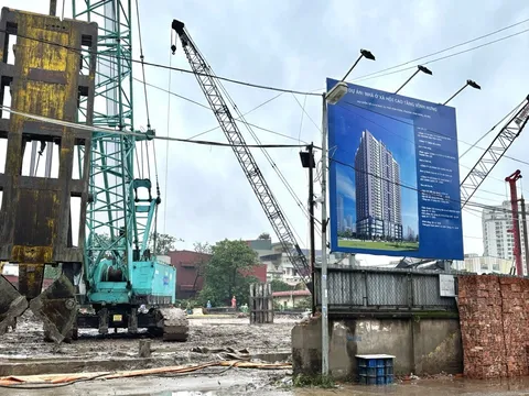 Trục lợi nhà ở xã hội: Bán từ chỗ xếp hàng cho tới “suất ngoại giao”