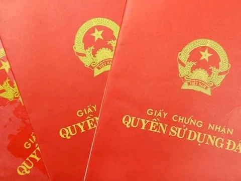 Mua đất bằng giấy viết tay có được cấp sổ đỏ không?