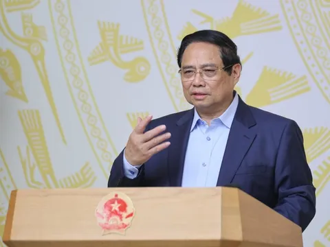 Thủ tướng: Chậm nhất tới 2027 phải thiết kế, chế tạo, kiểm thử một số chíp bán dẫn cần thiết