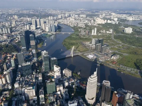 Giá nhà tăng khắp nơi