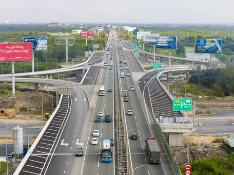 Yêu cầu Vành đai 3, cao tốc Biên Hòa - Vũng Tàu khai thác trước 30/6