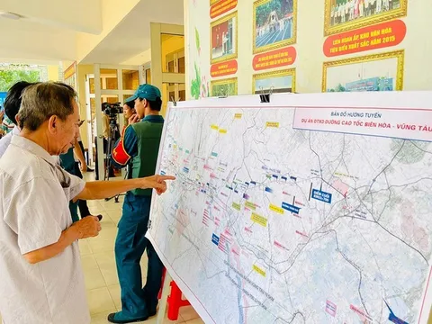 Những nội dung về đất đai mà Đồng Nai ủy quyền cho cấp xã thực hiện là gì?