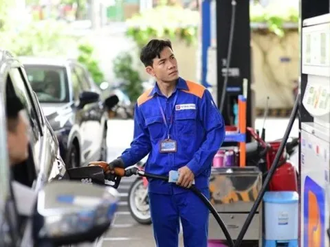 Chính phủ kéo dài việc giảm thuế nhập khẩu xăng dầu về 0% đến hết 30-6