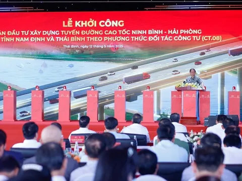 Thủ tướng dự lễ khởi công tuyến cao tốc huyết mạch qua Thái Bình, Nam Định