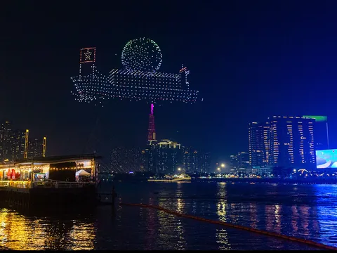 Pháo hoa nghệ thuật, hơn 1.000 drone show và những kỷ lục bất ngờ tại đại tiệc âm nhạc - ánh sáng ở TP Thiên niên kỷ T&T City Millennia