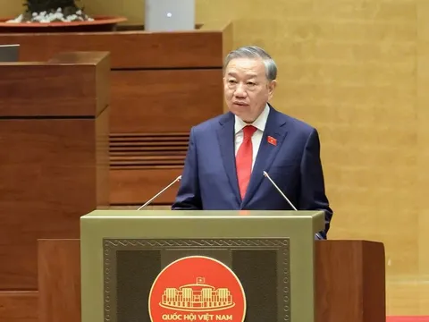 Infographic: Tiểu sử tóm tắt của Tổng Bí thư, Chủ tịch nước Tô Lâm