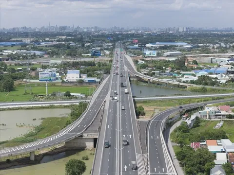 Đường Vành đai 3 TPHCM đoạn qua Tây Ninh tăng tốc về đích