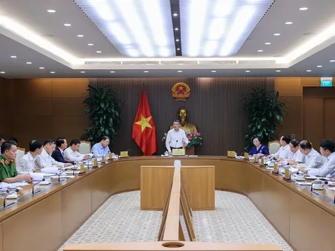 Thủ tướng: Trước ngày 20/4, các bộ phải trình phương án cắt giảm thủ tục hành chính, điều kiện kinh doanh