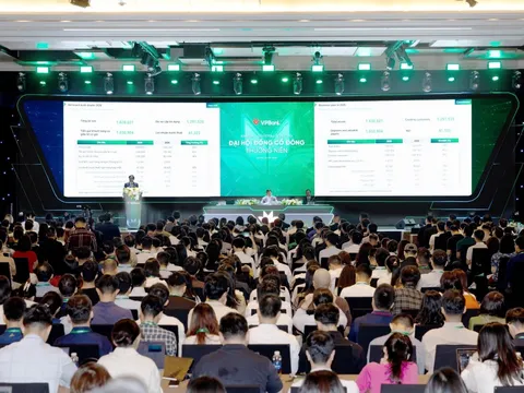 Đại hội đồng cổ đông VPBank: Nâng vốn vượt 100.000 tỷ đồng, tăng tốc CAEX chuẩn bị tham gia tài sản mã hóa