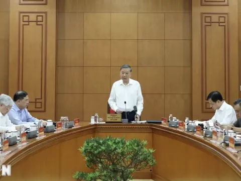 Tổng Bí thư, Chủ tịch nước Tô Lâm: Hoàn thiện quy định về đảng viên làm kinh tế tư nhân, phát huy nguồn lực cho phát triển