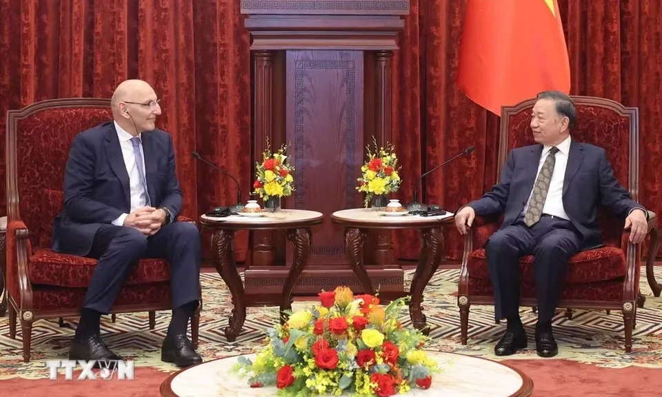 Việt Nam mong muốn không ngừng phát triển quan hệ hữu nghị truyền thống với Azerbaijan